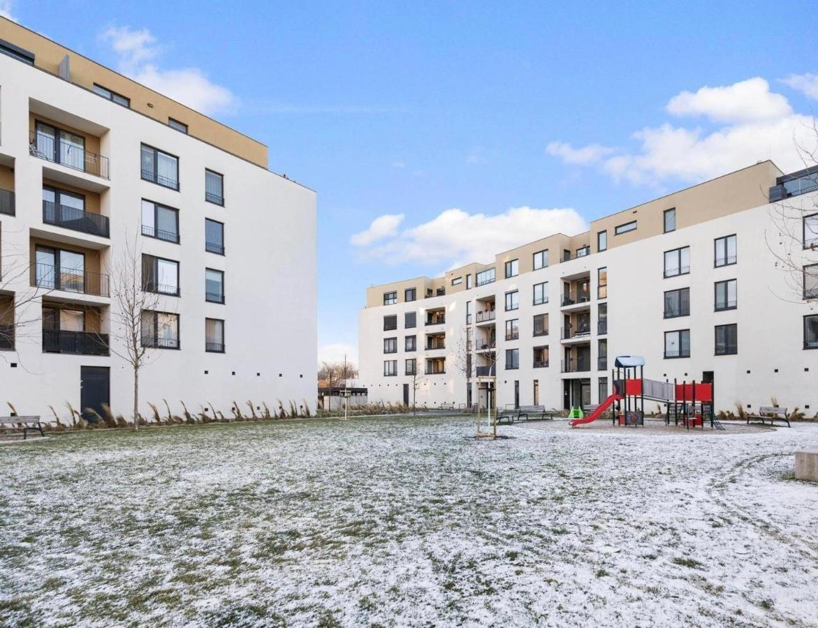 Sunflower - Modern Large Charming Apartment With Balcony Bratislava Exteriér fotografie
